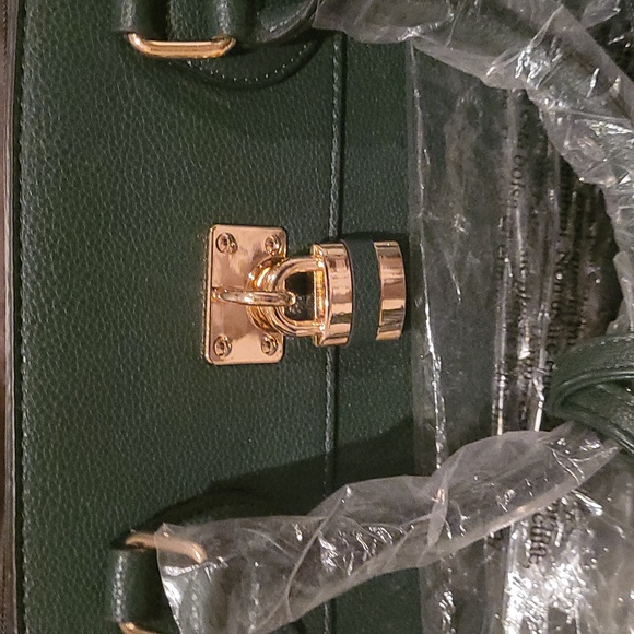 Nordstrom green  trio bought gorgeous designer large satchel/ crossberry   🎒 💚 - Picture 3 of 11